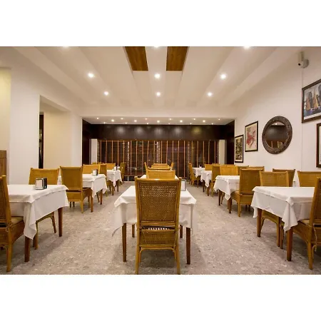 Munamar Beach Residence Hotel *